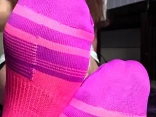 Young amateur teen in solo masturbation getting kinky