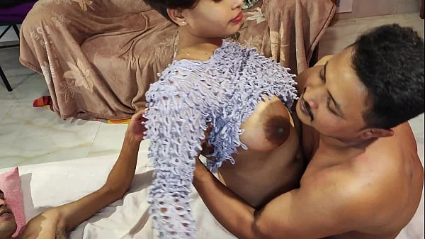 FREE selection of hot moments 3some sex