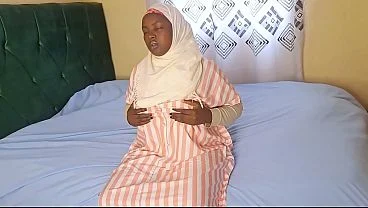 horny muslim girl fingering her pussy like a slut